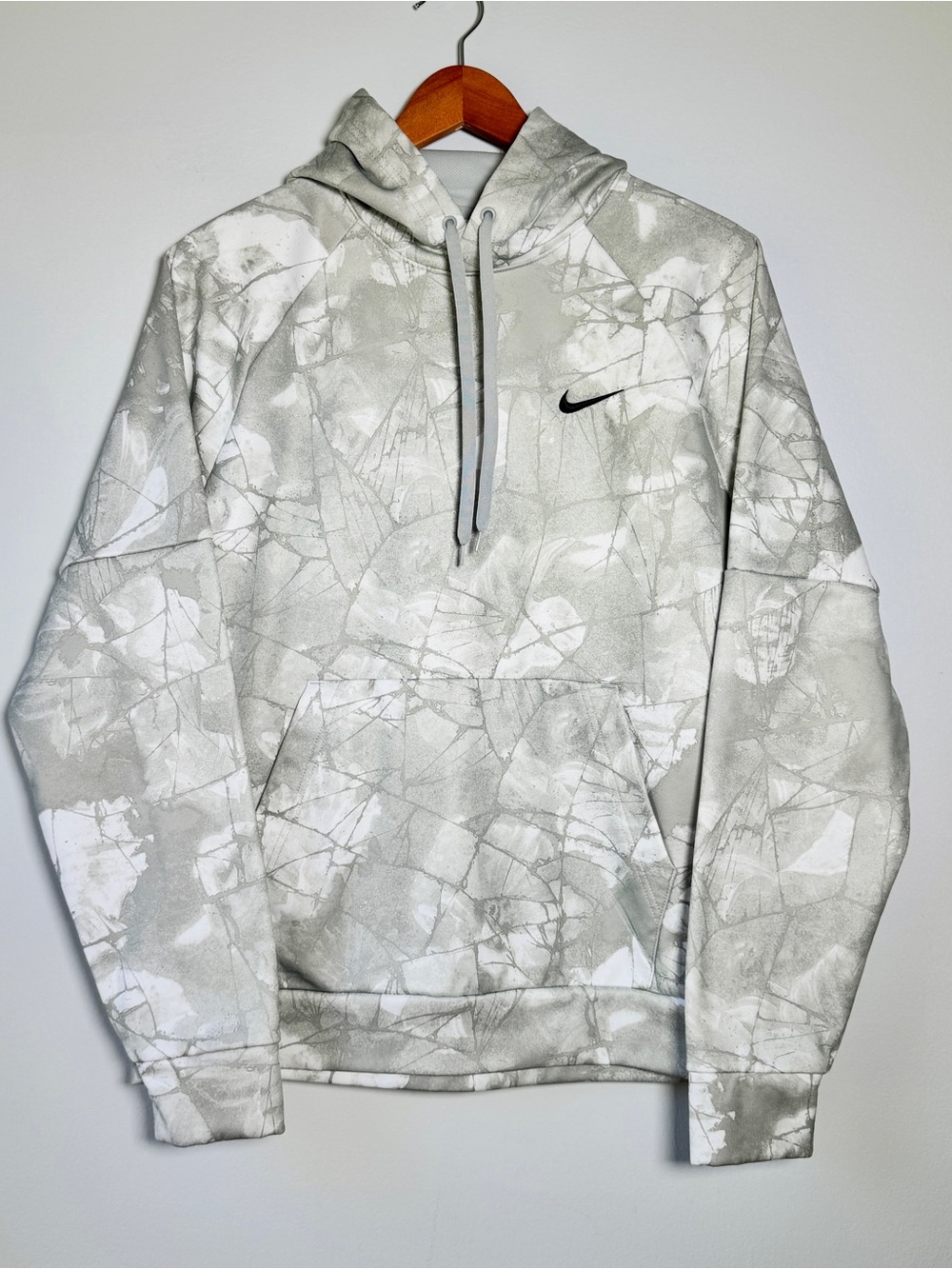 Nike Therma Dri-FIT Hoodie Mens M Grey White Marble Print DQ4836-077 Pullover - Picture 1 of 16